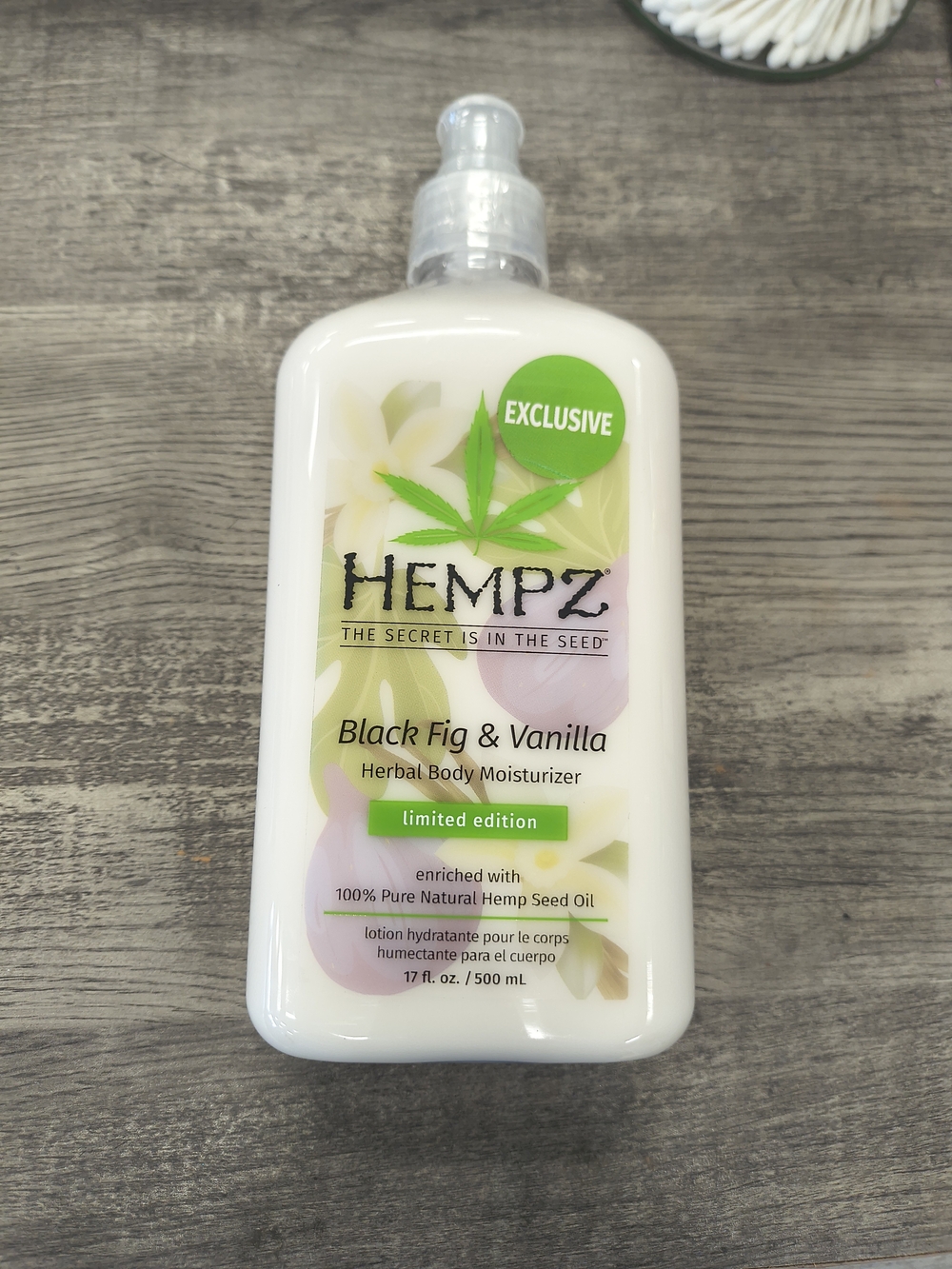Hempz Black Fig & Vanilla Herbal Body Moisturizer - White and Green Accents